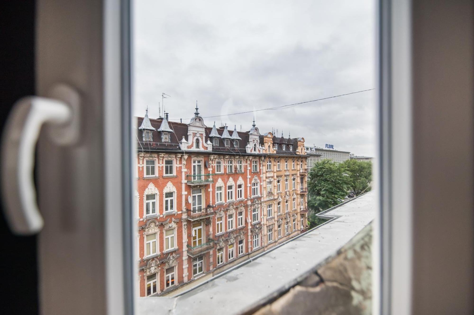 Przytulny Apartament Z Wieżą Gliwice Zewnętrze zdjęcie
